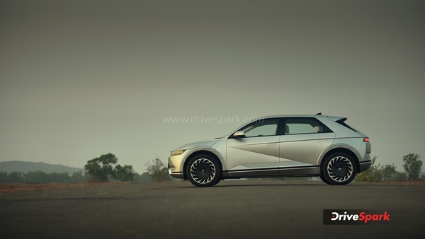 അയോണിക് 5; പേരിനൊപ്പം ഇനി ഇന്ത്യ ബുക്ക് ഓഫ് റെക്കോർഡും