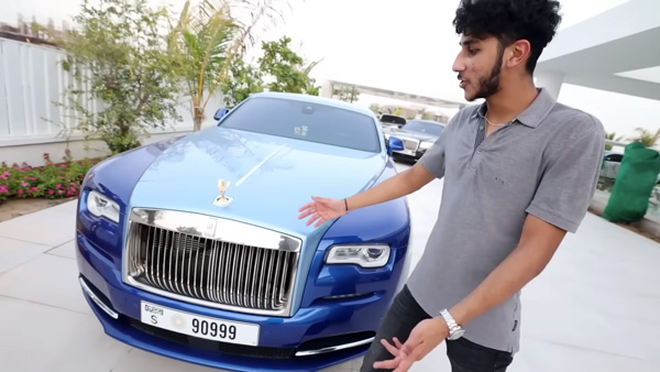 പിള്ളേരായാൽ ഇങ്ങനെ വേണം; വില 25 കോടി രൂപ; മൂന്ന് റോൾസ് റോയ്സ് സ്വന്തം