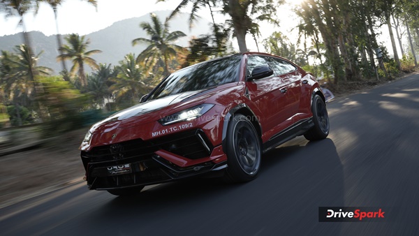 കരുത്തനും കലിപ്പനുമായി ലംബോർഗിനി ഉറൂസ് പെർഫോമാന്റെ