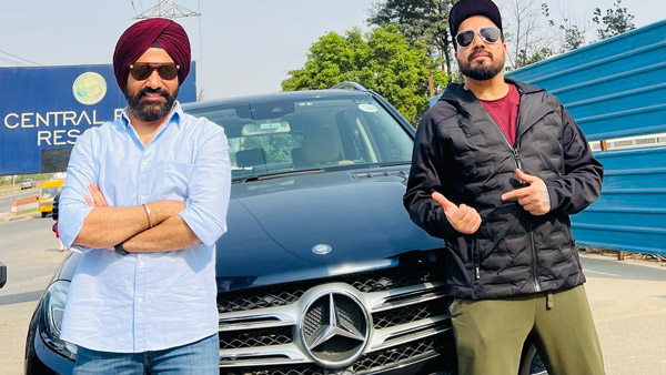 അവൽ പൊതി അല്ല, സതീർഥ്യന് സമ്മാനം ബെൻസ് കാർ