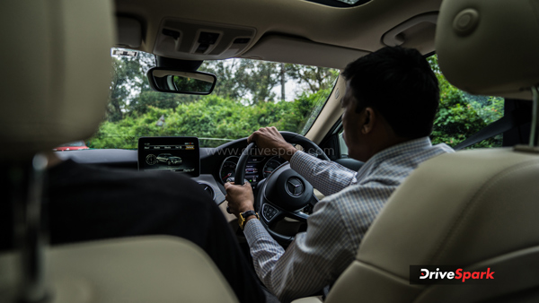 New Car Interior പുത്തൻ കാറിനുളളിലെ മണം ശ്വസിച്ചാൽ കാൻസറെന്ന് പഠനം New Car Interior പുത്തൻ കാറിനുളളിലെ മണം ശ്വസിച്ചാൽ കാൻസറെന്ന് പഠനം