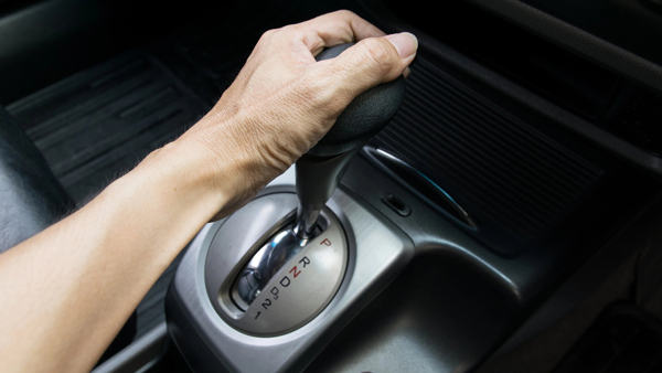 Avoid These Mistakes While Driving An Automatic Car 