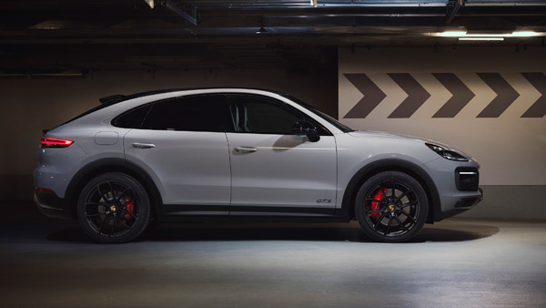 Porsche Cayenne GTS Side View Porsche Cayenne GTS Side View