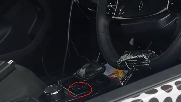 New Tata Nexon ഫെയ്‌സ്‌ലിഫ്റ്റ് ഇന്റീരിയർ സവിശേഷതകൾ വെളിപ്പെടുത്തി പുത്തൻ സ്പൈ ചിത്രങ്ങൾ