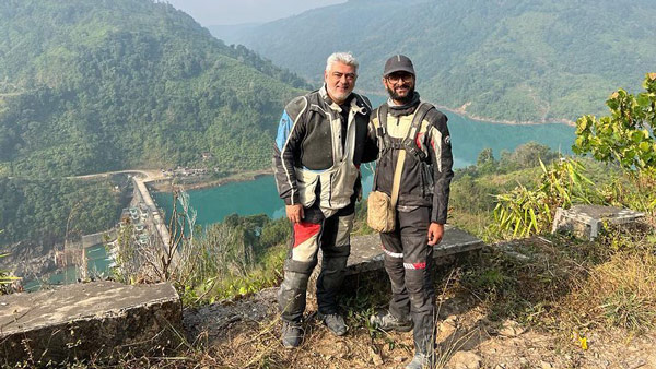 ajith kumar gift superbike fellow rider