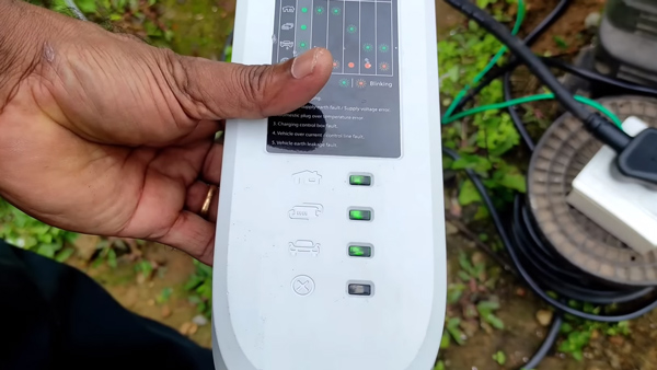 പെട്രോൾ ജനറേറ്റർ ഉപയോഗിച്ച് ഇവി ദേ ഇങ്ങനെ ചാർജ് ചെയ്യാം! പെട്രോൾ ജനറേറ്റർ ഉപയോഗിച്ച് ഇവി ദേ ഇങ്ങനെ ചാർജ് ചെയ്യാം!