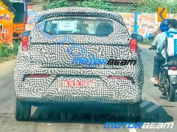 KUV100 -ന് പകരക്കാരനായി XUV100
