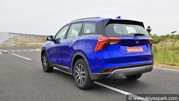 mahindra xuv700 rear profile