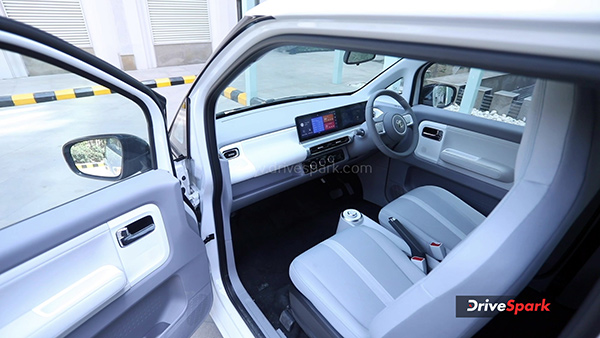 MG Comet EV Interior