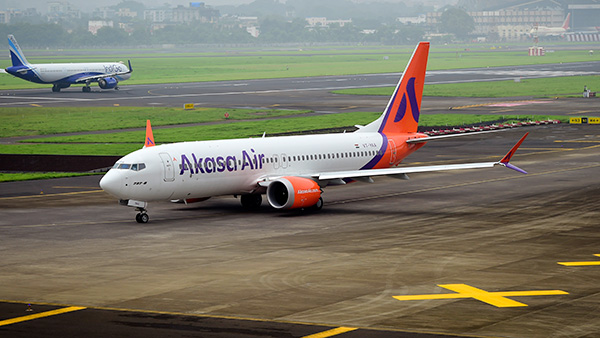 കൂടുതൽ ഉയരത്തിലേക്ക് പറക്കാനൊരുങ്ങി ആകാശ എയർ; 2027 -ഓടെ 72 വിമാനങ്ങൾ ലക്ഷ്യം