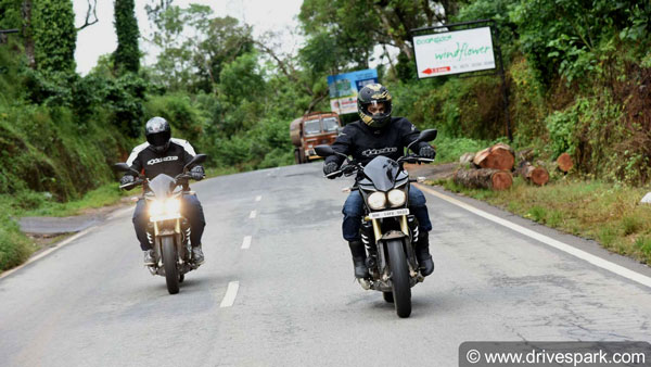 Here Are Some Tips To Ride Safe In Two-Wheelers During Monsoon Here Are Some Tips To Ride Safe In Two-Wheelers During Monsoon