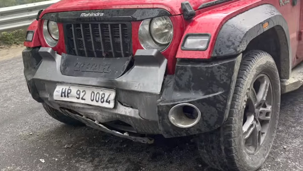 സ്കോർപിയോയും ഥാറും കൂട്ടിയിടിച്ചു; ബിൽഡ് ക്വാളിറ്റി സമ്മതിക്കണം കേട്ടോ സ്കോർപിയോയും ഥാറും കൂട്ടിയിടിച്ചു; ബിൽഡ് ക്വാളിറ്റി സമ്മതിക്കണം കേട്ടോ