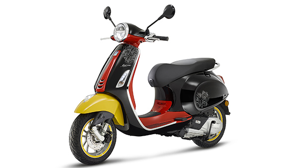 vespa mickey mouse edition front