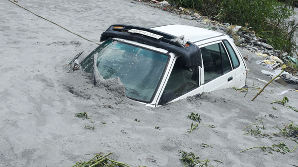 Simple Ways To Maintain Your Car After Flood