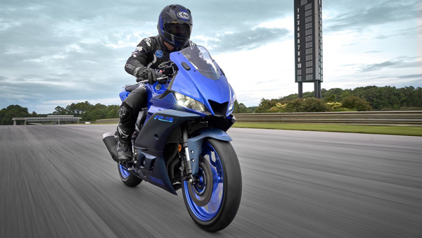Yamaha R3