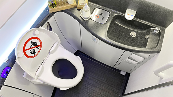 what happens if you go toilet during takeoff