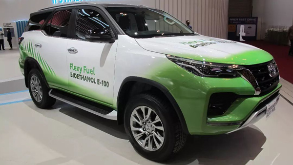 Toyota Fortuner Flex-Fuel 