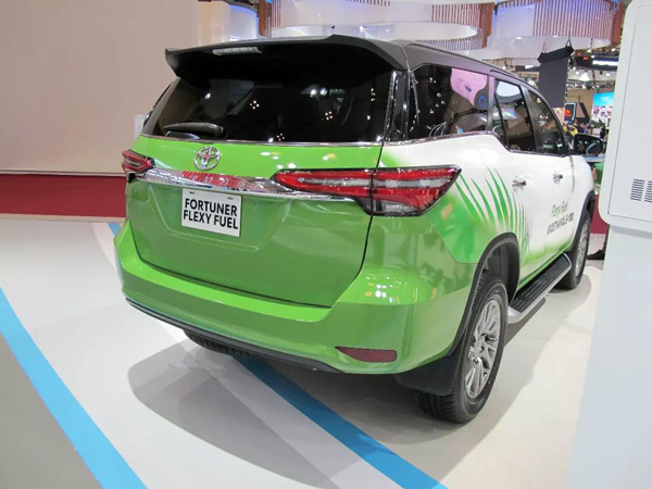 Toyota Fortuner Flex-Fuel 