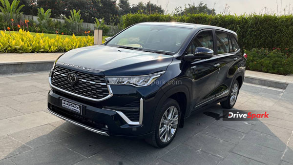 toyota innova hycross