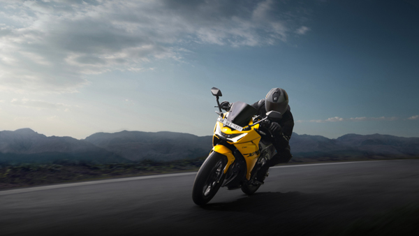 Hero Karizma XMR 210