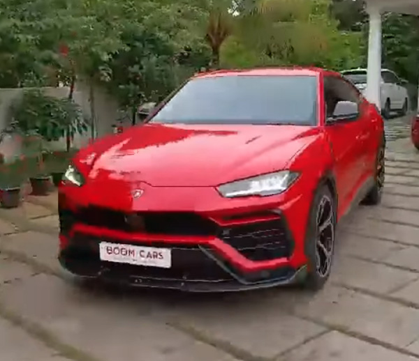 ഇനി ജോബിയാണ് ദി റിയൽ ബോസ്; ലംബോർഗിനി ഉറൂസ് സ്വന്തമാക്കി മലയാളത്തിൻ്റെ ഹിറ്റ് നിർമാതാവ്