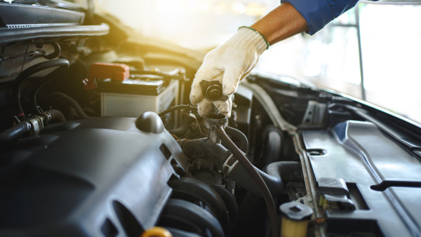 ചൂടനാണ് എന്നാൽ ജോലി തണുപ്പിക്കലും; കാറിലെ റേഡിയേറ്ററിൻ്റെ പണി എന്താണെന്ന് അറിയാമോ 