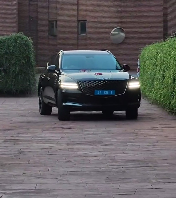 Genesis GV80 Luxury SUV