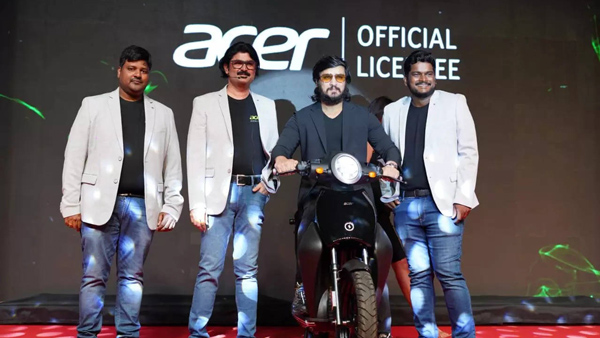 Acer MUVI 125 4G Electric Scooter