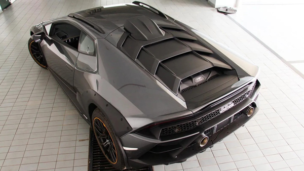 lamborghini huracan sterrato top view