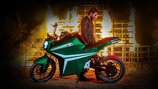 Svitch CSR 762 Electric Motorcycle Revealed 