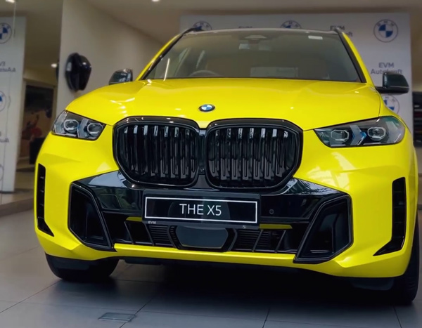 Malayalam Actor Neeraj Madhav Buys New BMW X5 Luxury SUV Worth Rs 1.36 Crore Malayalam Actor Neeraj Madhav Buys New BMW X5 Luxury SUV Worth Rs 1.36 Crore