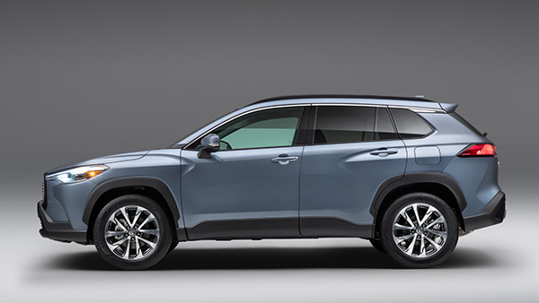 toyota preparing mahindra xuv700 rival