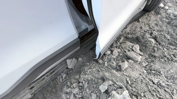 കുഴിയിലകപ്പെട്ട് പോയ സ്കോർപിയോ എൻ -ന് രക്ഷകനായത് ഈ ഓഫ്റോഡർ; വൈറൽ വീഡിയോ