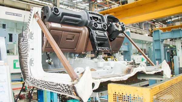 mahindra thar 5 door dashboard spied