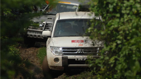 World’s Smallest Mitsubishi Pajero Video Goes Viral