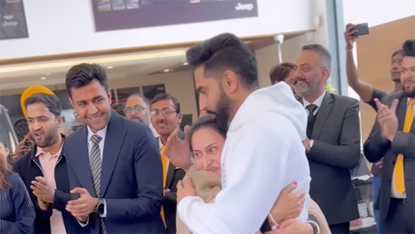 Actor And Singer Parmish Verma Gifts Jeep Grand Cherokee Worth Rs 90 To His Mother Actor And Singer Parmish Verma Gifts Jeep Grand Cherokee Worth Rs 90 To His Mother