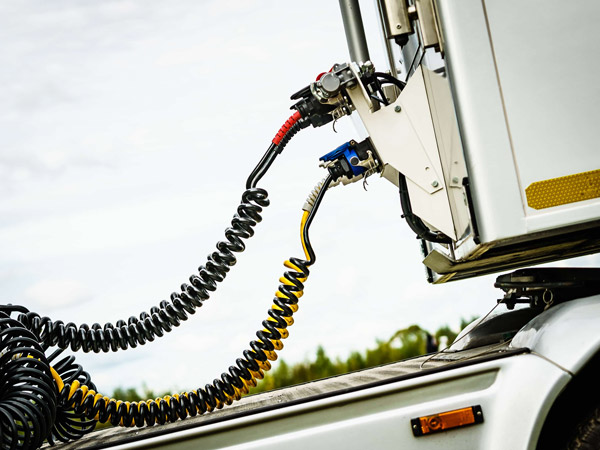 എയർ ബ്രേക്കിൻ്റെ പ്രവർത്തനം അറിയാൻ പോളിടെക്നിക് പഠിക്കണ്ട 