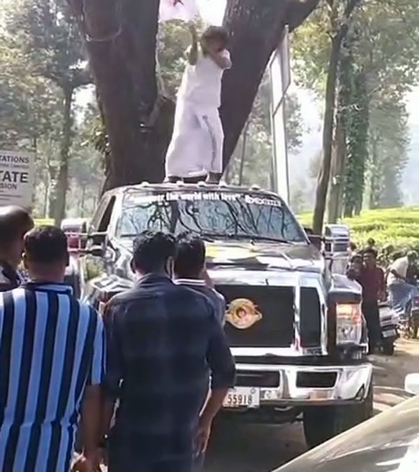 റോൾസ് റോയ്സിന് ശേഷം ഫോർഡ് F650 -യുമായി ബോച്ചെ