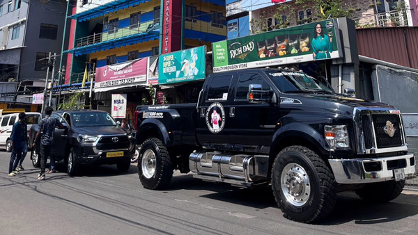 ബോച്ചെയുടെ ആനയും ടൊയോട്ടയുടെ കുഞ്ഞാടും