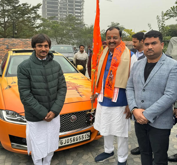 Siddharth Doshi Wrapped His Jaguar In Orange Color Siddharth Doshi Wrapped His Jaguar In Orange Color