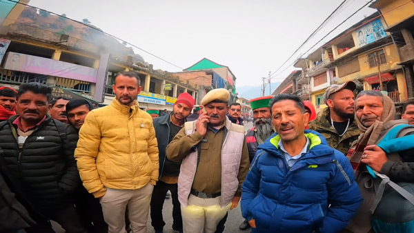 KTM RC 390 Rider Crashed With Old Man KTM RC 390 Rider Crashed With Old Man