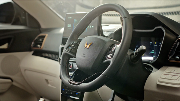 mahindra xuv400 pro range steering wheel