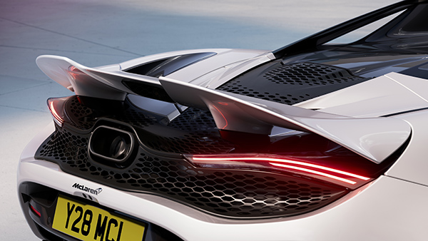 mclaren 750s rear spoiler
