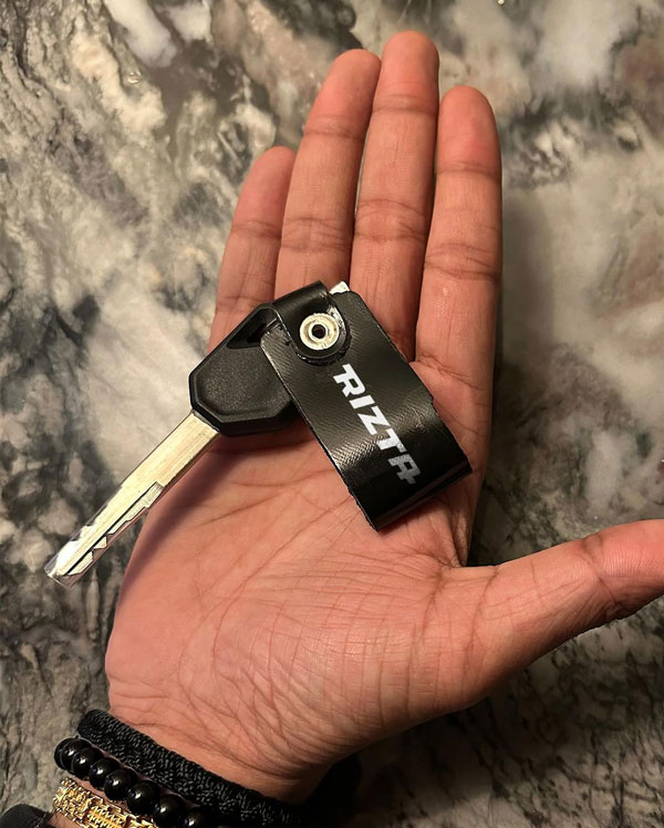 Jaipur Man Purchased Ather 450 Electric Scooter Using Rs 10 Coins Jaipur Man Purchased Ather 450 Electric Scooter Using Rs 10 Coins