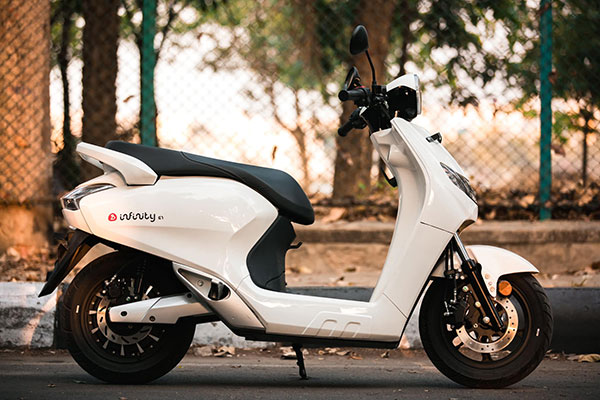 Bounce Infinity E1 Plus Electric Scooter Gets Rs 24,000 Price Cut