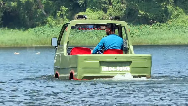 എന്തിനും ഏതിനും മാമച്ചൻ എന്ന് പറഞ്ഞപോലെ ഒരു ആംഫീബിയൻ ഒമ്നി