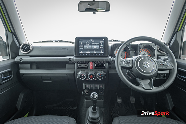  maruti suzuki jimny dasboard