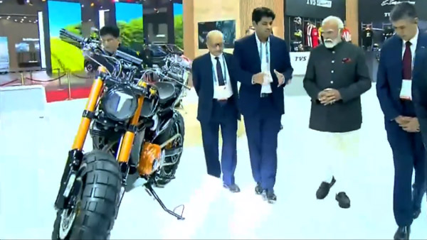 Prime Minister Narendra Modi Announced 1000 Modern Facilities On Highways