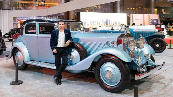 റോയൽ ലേലം വിളി...! കോടീശ്വരൻ്റെ പുതിയ വണ്ടി കണ്ടോ റോയൽ ലേലം വിളി...! കോടീശ്വരൻ്റെ പുതിയ വണ്ടി കണ്ടോ