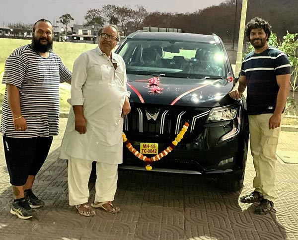 Actor Hardeek Joshi Gifts Mahindra XUV700 SUV To His Father